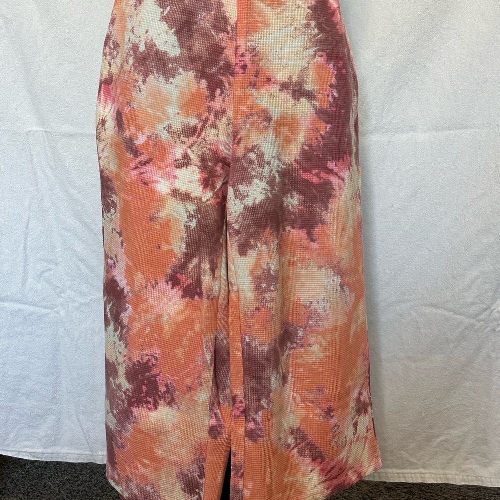 Logo Lounge Waffle Knit Cropped  Capri